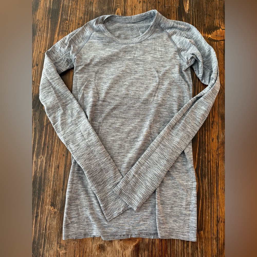 Swiftly Tech Long-Sleeve Shirt